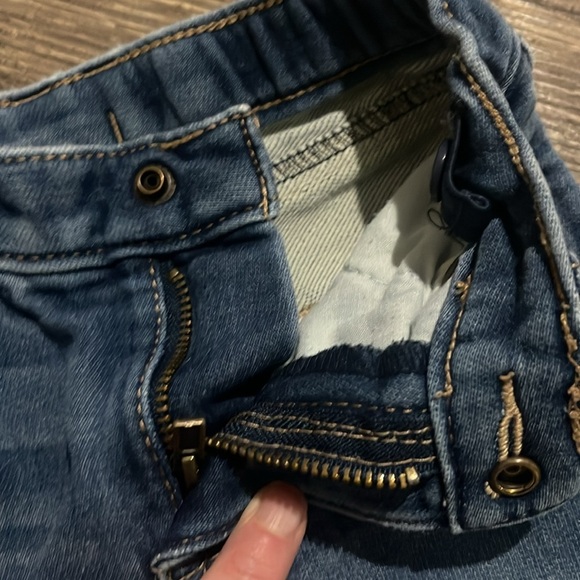 Oshkosh blue jeans with a cuffed hem with functional button and zipper - Picture 5 of 5